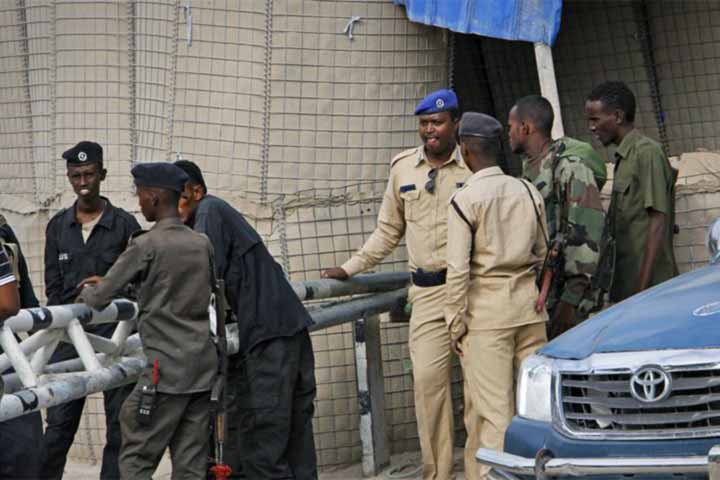 90 killed in Somalia car bomb blast