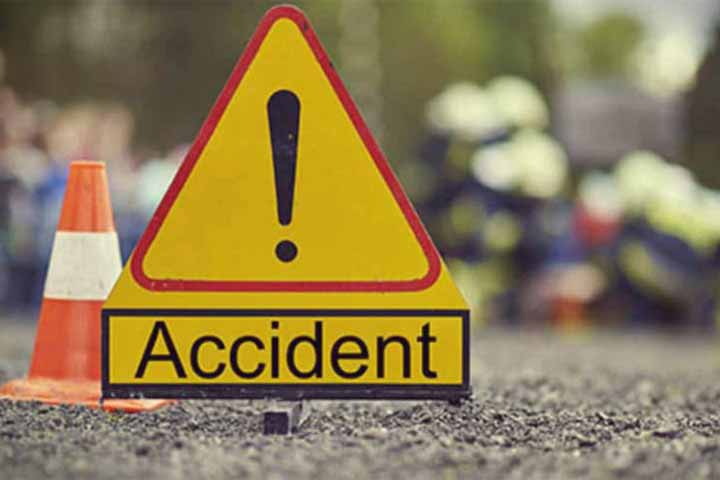 20 killed in collision between bus and truck in uttar pradesh
