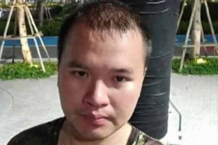 Thailand shooting Soldier shot dead