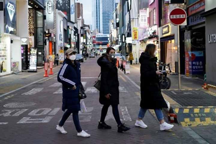 South Korea 'emergency' measures as Coronavirus infections increase