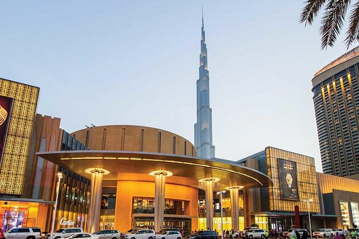 All commercial centers are closed for 14 days in the UAE