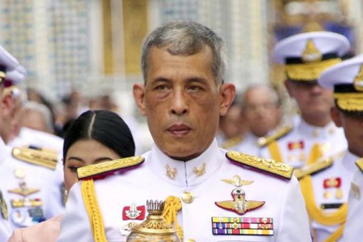 Thai King in self isolation with 20 concubine