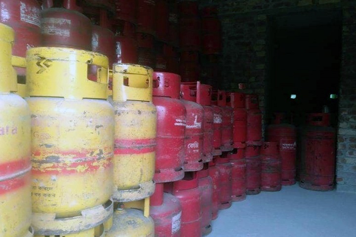 recovered 138 stolen gas cylinders