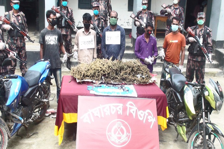 Five arrested drugs Jamalpur