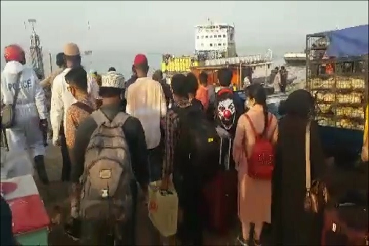 Ferry service Shimulia-Kanthalbari route stopped