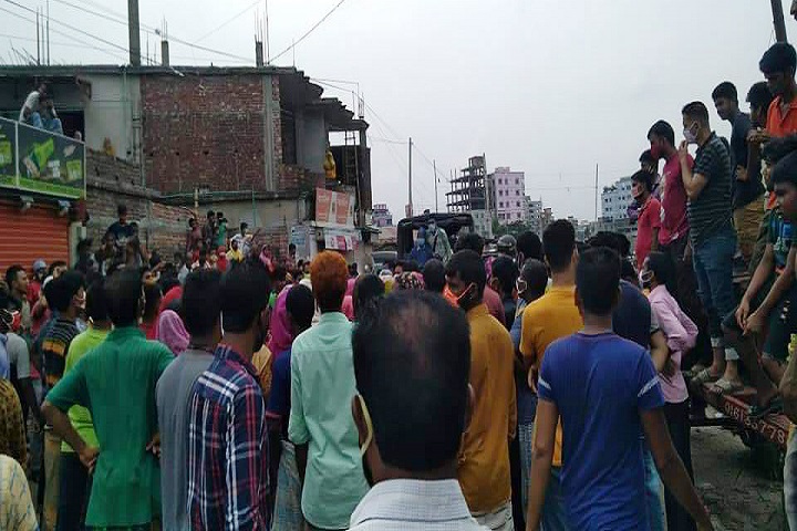 Garment workers' protest vandalized in Narayanganj