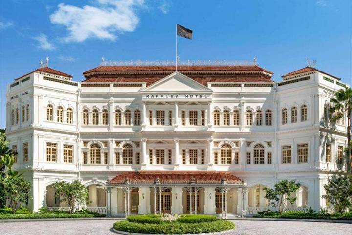 Coronavirus Bangladeshis spend their days in luxury hotels in Singapore