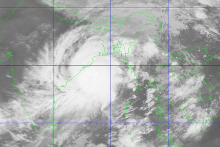 The meteorological office said Bangladesh could cross the coast