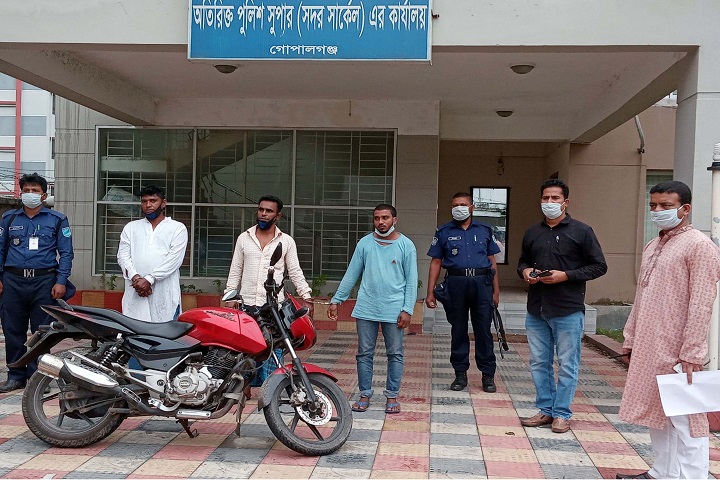 Three members of inter-district thieves arrested Gopalganj