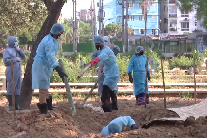 The procession of corpses is long in Corona in Bangladesh