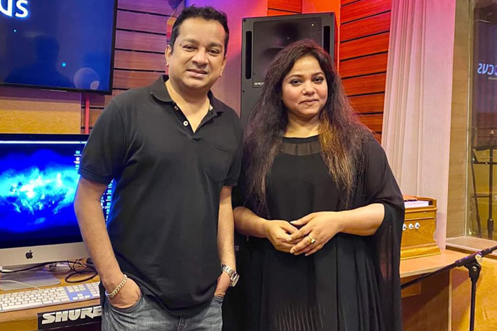 Music director Shawkat Ali Emon and artist Dolly Sayantani