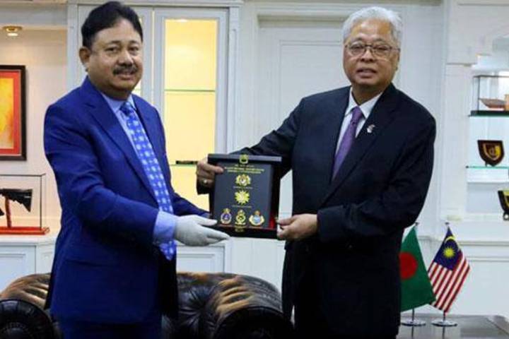 Bangladesh holds meeting with Malaysian Defense Minister Ismail Sabri Yakub on various issues