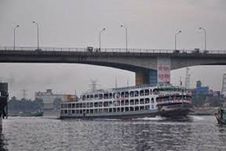 The Buriganga bridge cracked due to the collision of the rescue ship