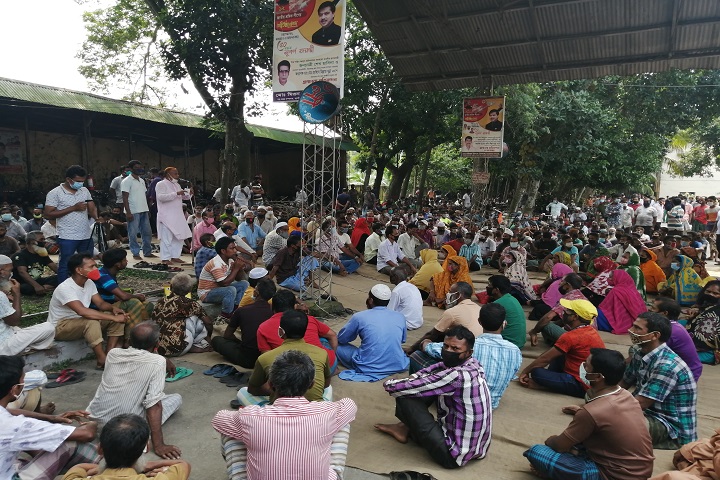 Workers protest against closure jute mills Sirajganj