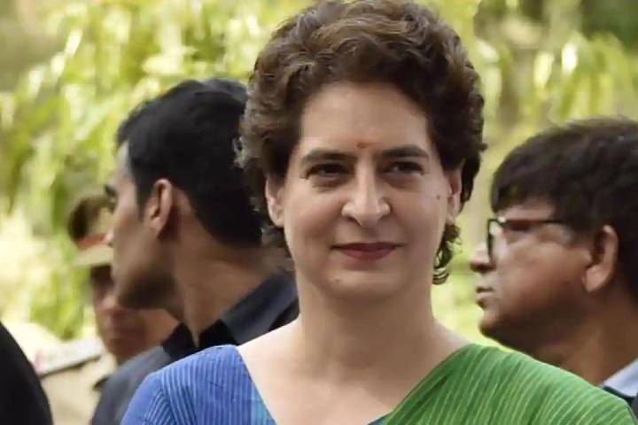 central govt asked priyanka gandhi to vacate government bungalow in delhi within one month