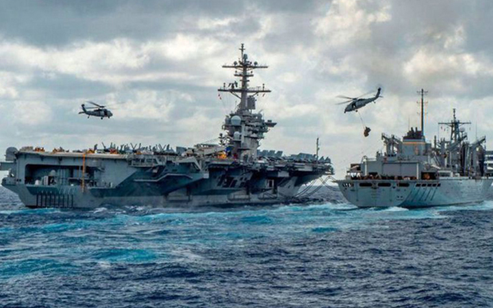 The United States has sent a fleet of warships with two warships to the South China Sea