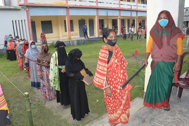 Voting is going on in Jessore-6 constituency in compliance with health rules