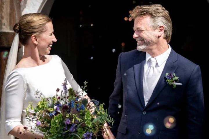 danish pm finally gets married in secret ceremony after 3 delays