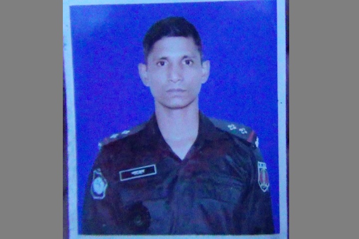 Joypurhat RAB officer died after jumping into the river to catch the accused