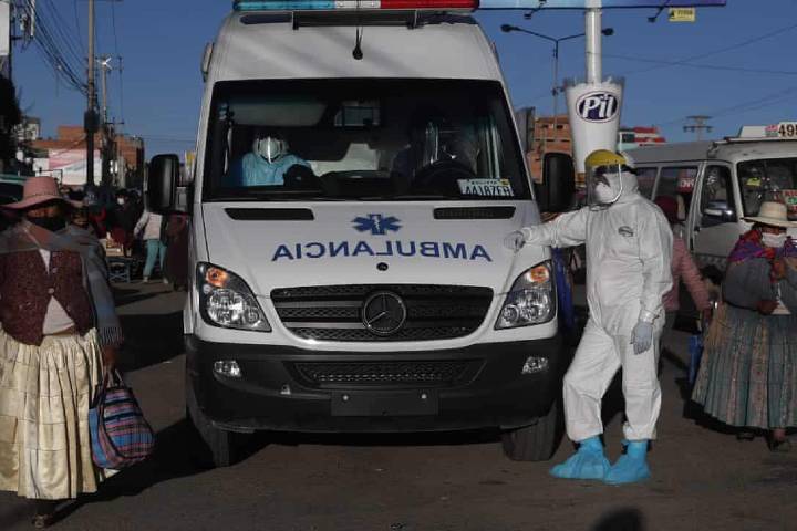 Bolivia police recover 400 bodies of suspected COVID-19 patients