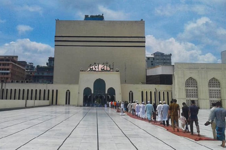 When and where is the Eid Jamaat in the capital?