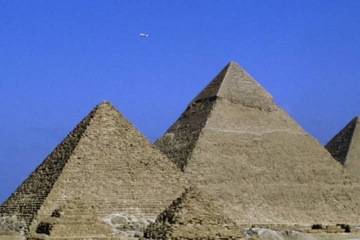 Pyramids were not built by aliens says Egypt