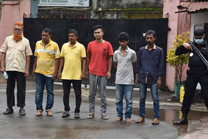 6 arrested for bribery