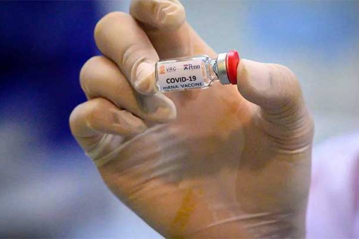 US officials say COVID-19 vaccine will be free for Americans