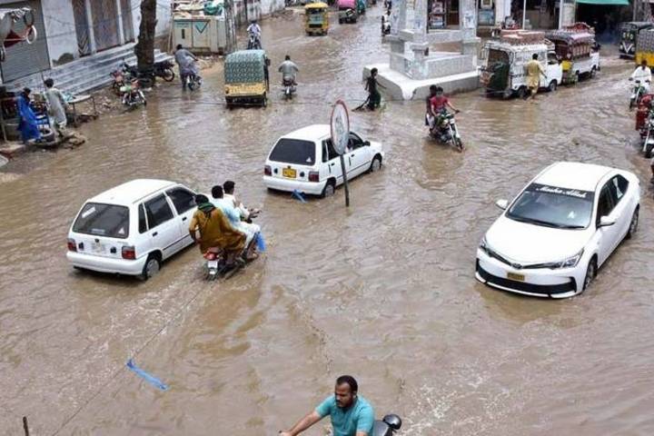 Heavy rains kill 24 in Pakistan