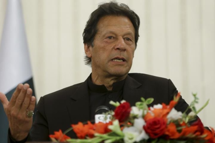 Saudi Arabia 'backing Pakistan's ex-army chief to replace Imran Khan