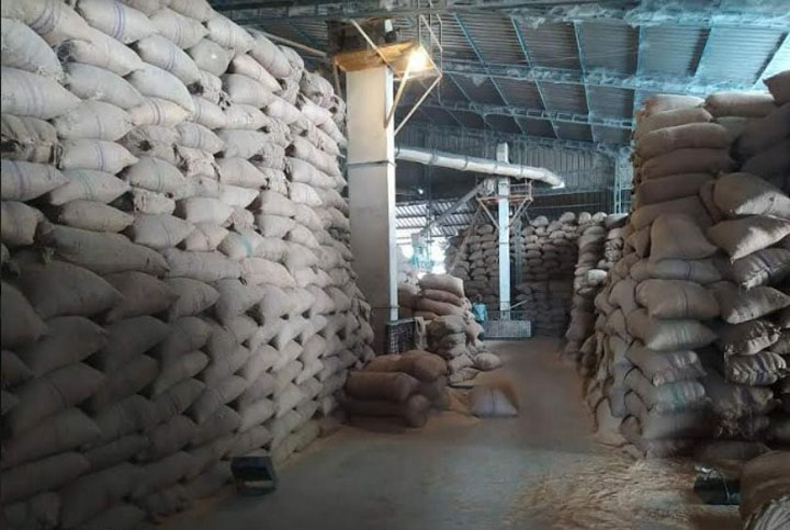 A large quantity of paddy and rice was seized in Naogaon and a fine of Tk 2 lakh was imposed