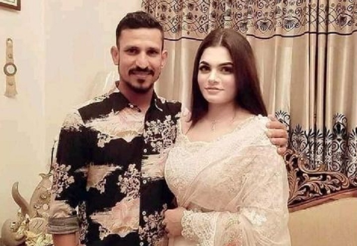 Nasir Hossain posted a picture with a young woman on Instagram