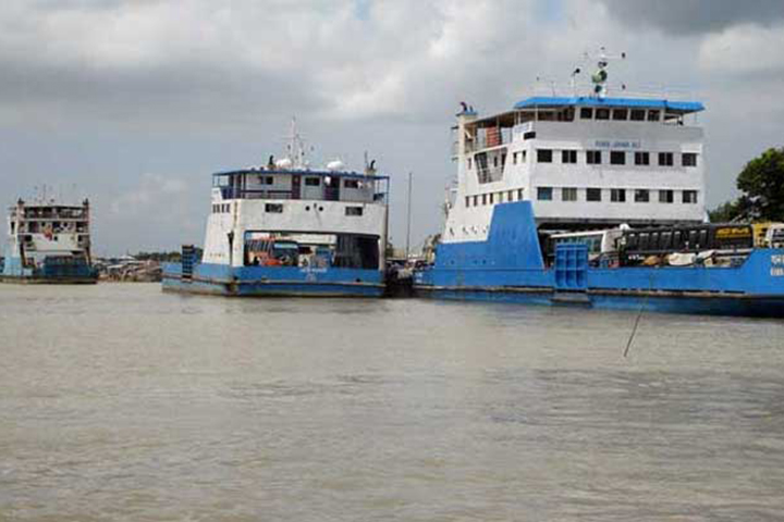 Once again the ferry service on Shimulia-Kanthalbari route was stopped
