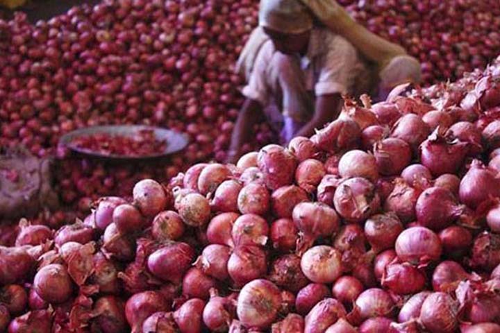 The price of onion has gone up by Tk 20 to 30 per kg