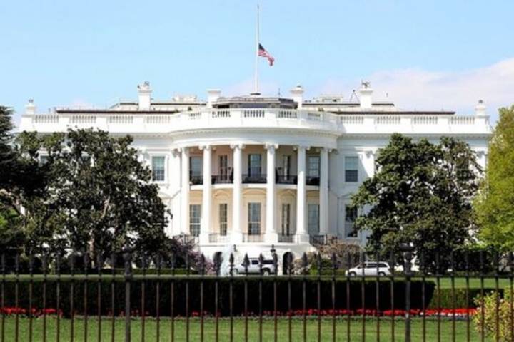 woman arrested over posion letter to white house