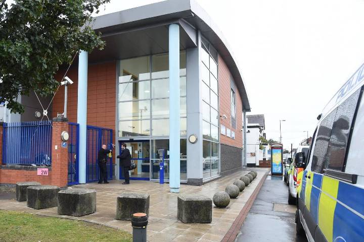 Officer shot dead at london police station