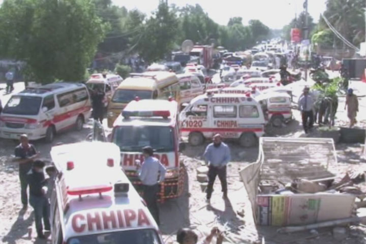At least 3 dead in an explosion near Karachi University