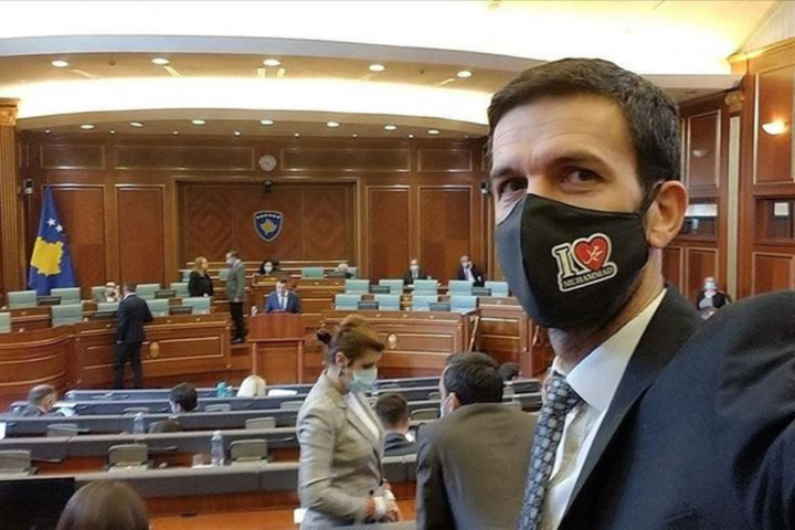 Kosovo MP wears ‘I Love Muhammad’ face mask