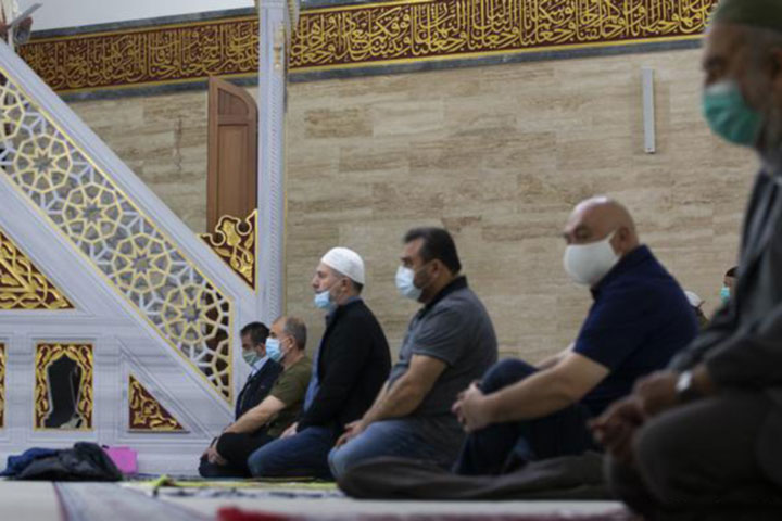 Germany will train imams to prevent terrorism