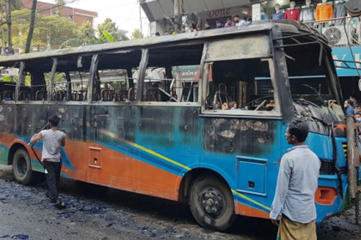 One after another fire in the bus: 47 arrested in 18 cases
