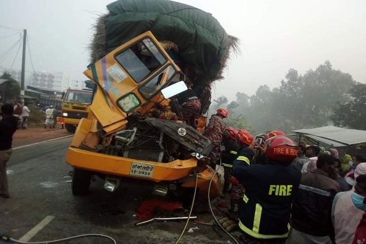 Two killed, in Naogaon truck collision, rtv news