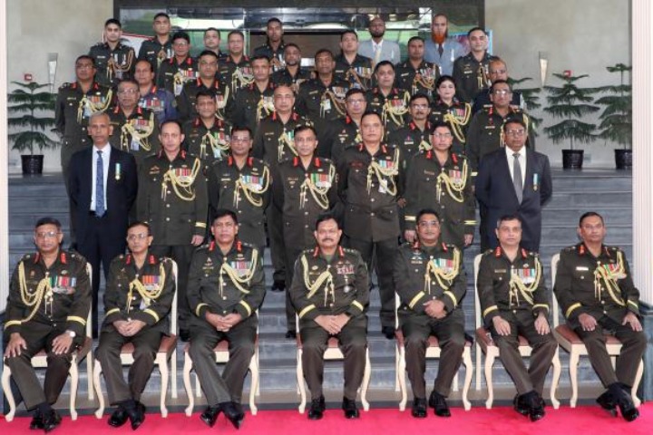 123 army members received peacetime medals