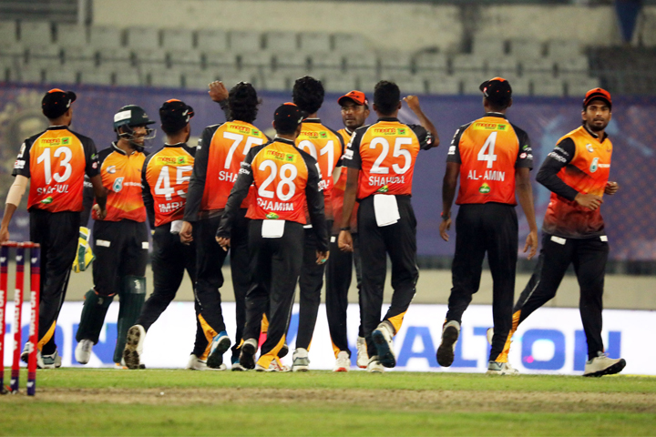 Tamim's team could not give a big target to Shakib