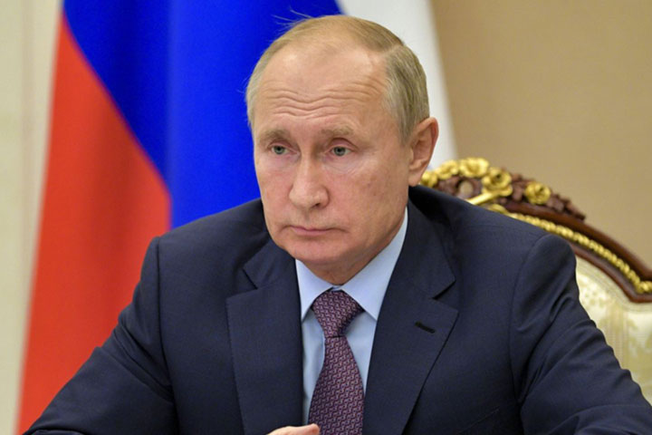 Putin still hasn't taken Russia's vaccine