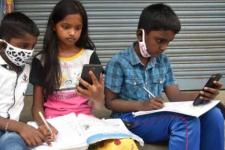 UNICEF-ITU report, There is no internet connection in the homes of 1.3 billion school children in the world