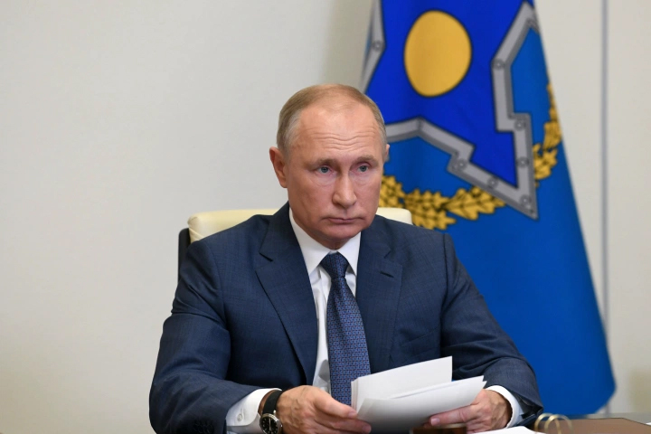 Putin orders start of Russia’s mass COVID vaccination programme