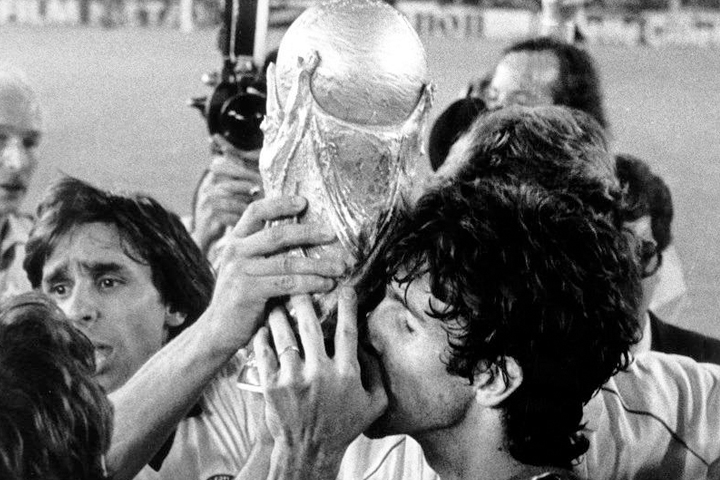 ac milan , Azzurri , heroes , Italy , Juventus , Paolo Rossi , Vicenza , World Cup , World Cup 1982 » World Cup Heroes - Paolo Rossi, RTV ONLINE