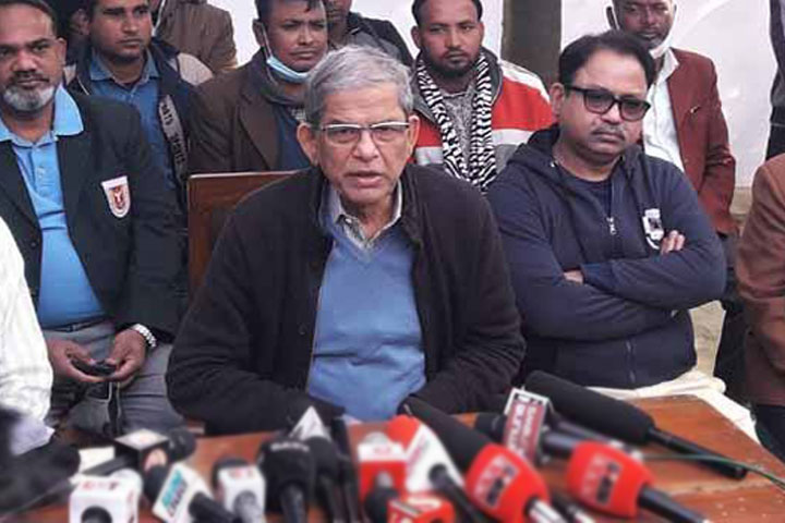 BNP secretary general Mirza Fakhrul Islam Alamgir while talking to reporters