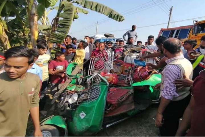7 killed in Mymensingh bus-CNG autorickshaw collision