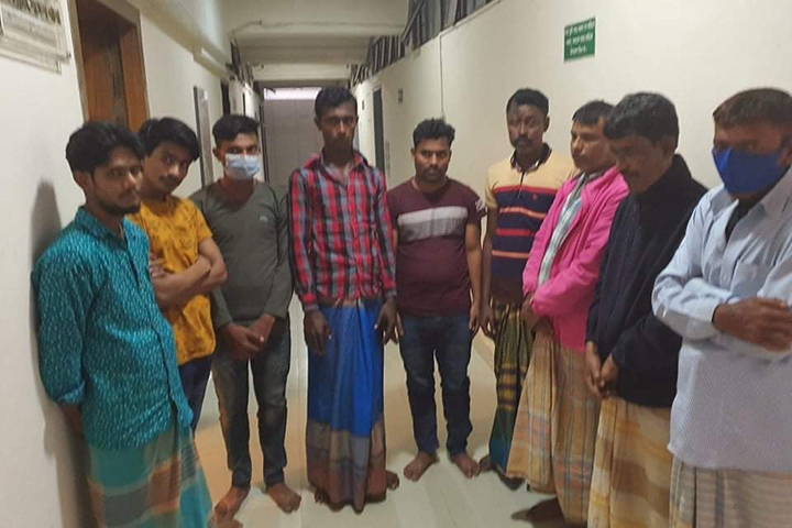 9 arrested from gambling hall for renting a house